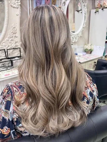 Airtouch Balayage at Oilly Hair Salon Bangkok