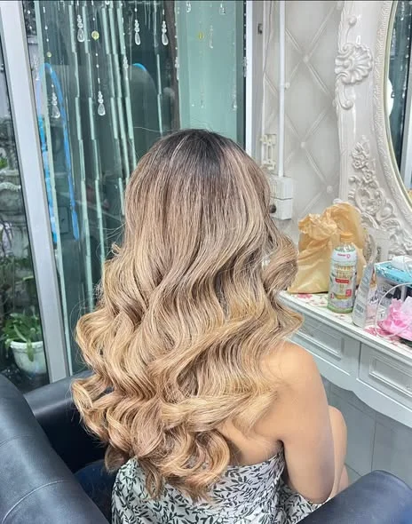 Airtouch Balayage in Bangkok | Oilly Hair Salon
