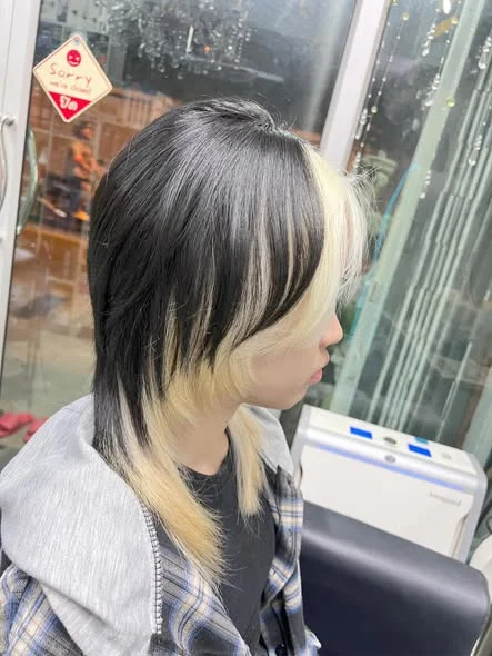 Anime-Inspired Inner Color at Oilly Hair Salon Bangkok