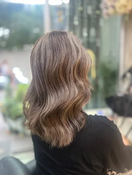 Baby Lights Transformation at Oilly Hair Salon Bangkok