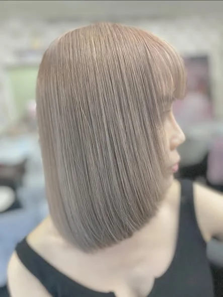 Caramel Milk Tea Hair Color at Oilly Hair Salon Bangkok