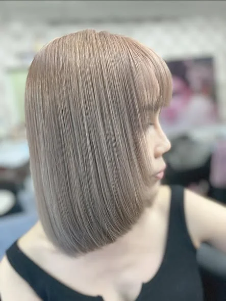 Caramel Milk Tea Hair Color at Oilly Hair Salon Bangkok