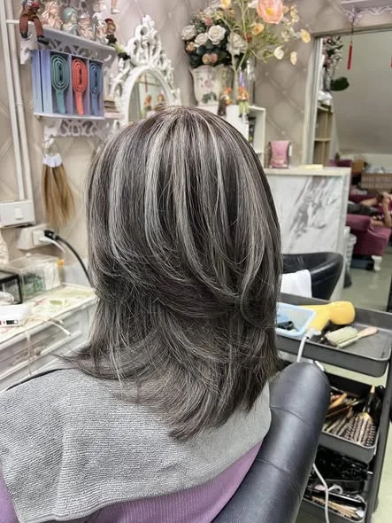 Chic Highlights at Oilly Hair Salon Bangkok