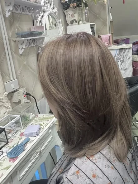 Grey Blending After Black Dye in Bangkok