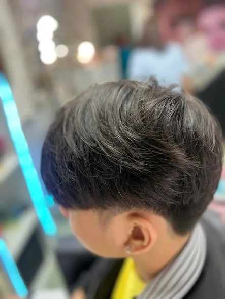 Men's Korean Style Perm at Oilly Hair Salon Bangkok