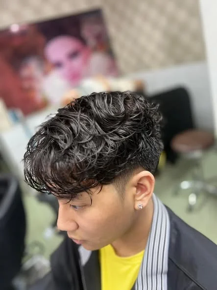 Men's Korean Style Perm at Oilly Hair Salon Bangkok