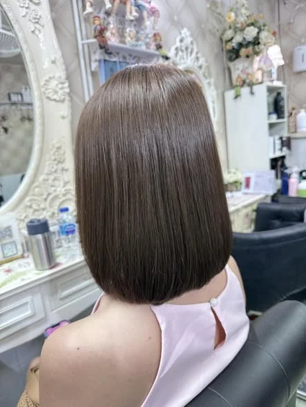 No-Bleach Ash Brown at Oilly Hair Salon Bangkok