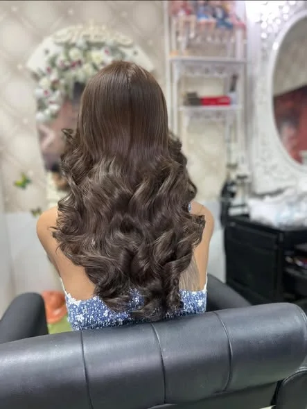 No-Bleach Ash Hair Color at Oilly Hair Salon Bangkok
