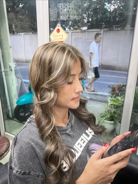 Soft Highlights at Oilly Hair Salon Bangkok