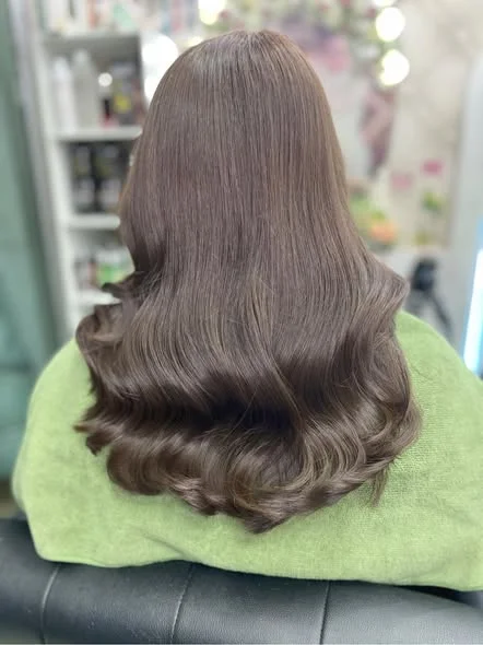 Ash Caramel Brown No Bleach at Oilly Hair Salon Bangkok