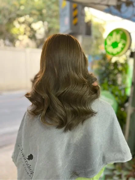 Cool Light Beige Brown at Oilly Hair Salon Bangkok