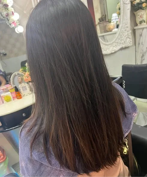 Elegant Ash Brown Hair Color at Oilly Hair Salon Bangkok