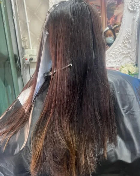 Full-Head Highlights at Oilly Hair Salon Bangkok