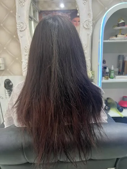 Grey Blending Highlights at Oilly Hair Salon Bangkok