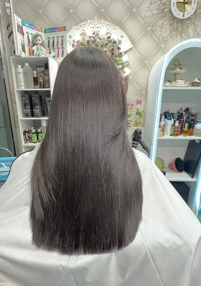 No-Bleach Ash Brown at Oilly Hair Salon Bangkok
