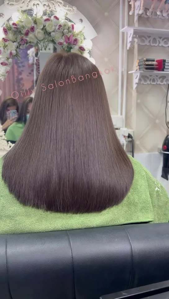 Seamless Ash Tone at Oilly Hair Salon Bangkok