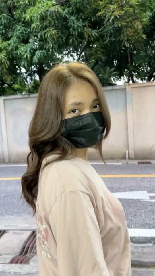 Seamless Ash Tone at Oilly Hair Salon Bangkok