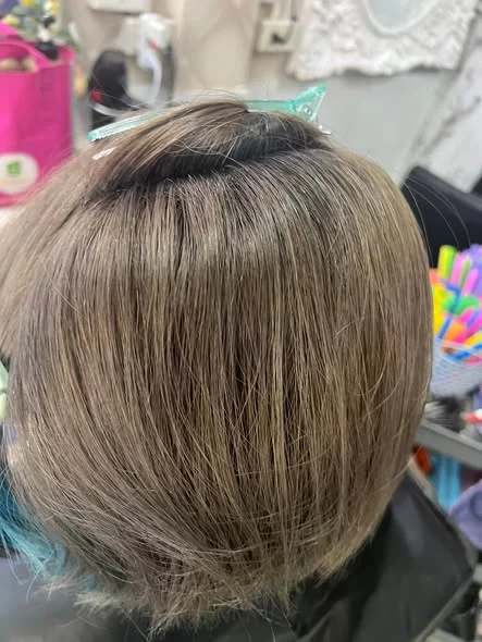 Striking Grey Hair Color at Oilly Hair Salon Bangkok