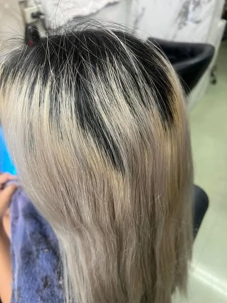 Western-Style Hair Color at Oilly Hair Salon Bangkok