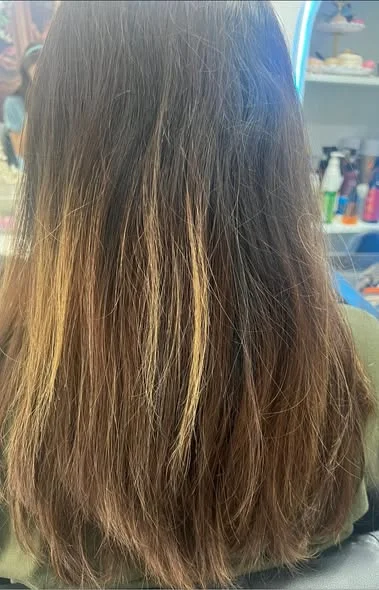 Western-Style Highlights at Oilly Hair Salon Bangkok