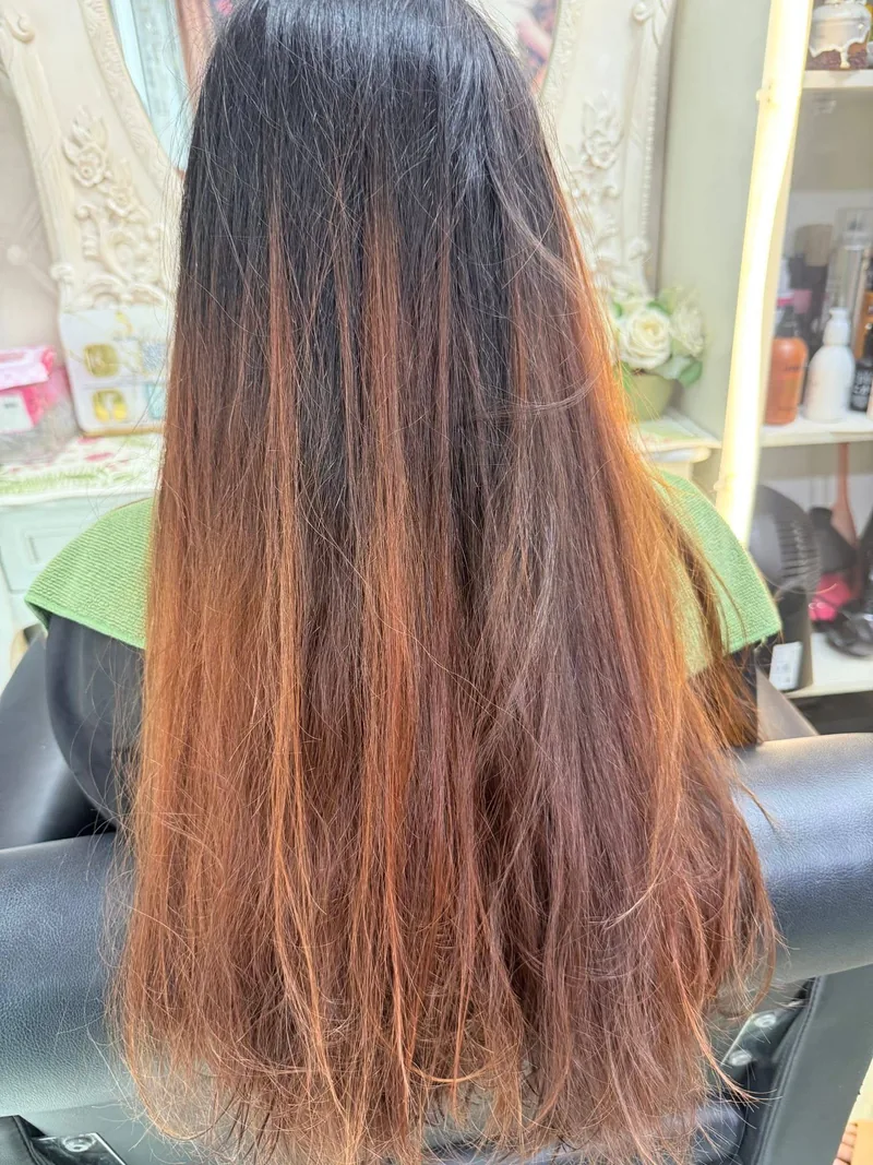 曼谷 Oilly Hair Salon balayage 染前 faded red brown