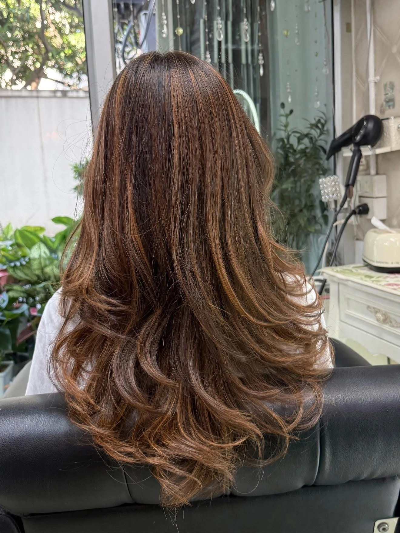 Dimensional Highlights และตัดผมที่ Oilly Hair Salon Bangkok ลุคหลังทำ