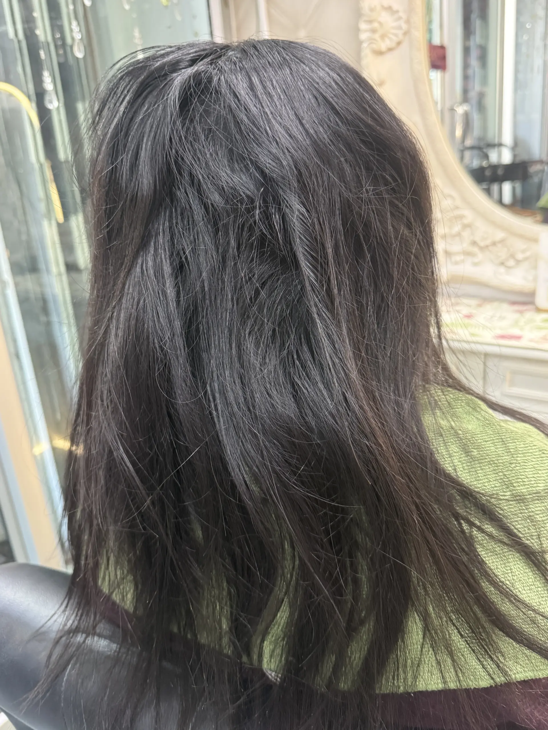 Hair Botox Bangkok &mdash; dry, frizz-prone hair before treatment