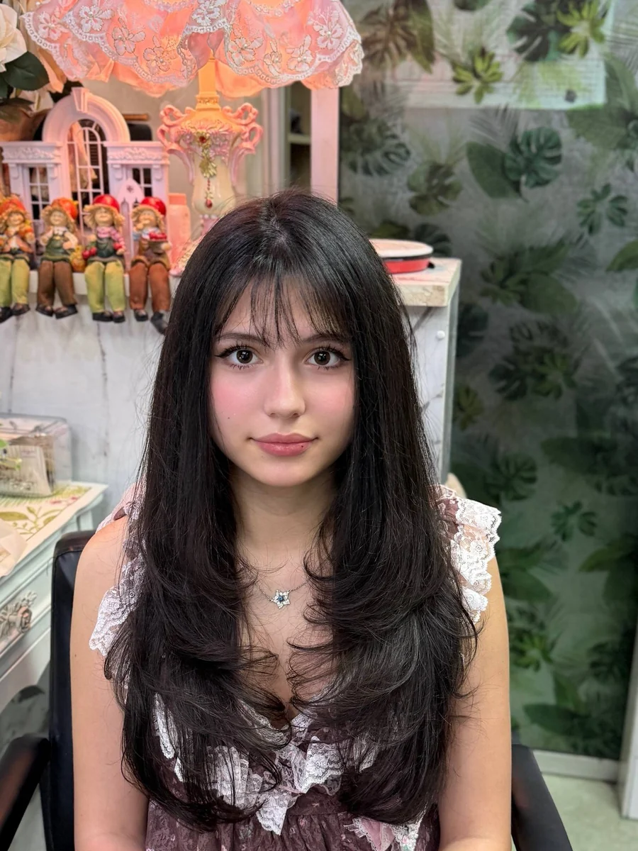 Digital Perm C-Curve finished result at Oilly Hair Salon Bangkok with soft inward ends