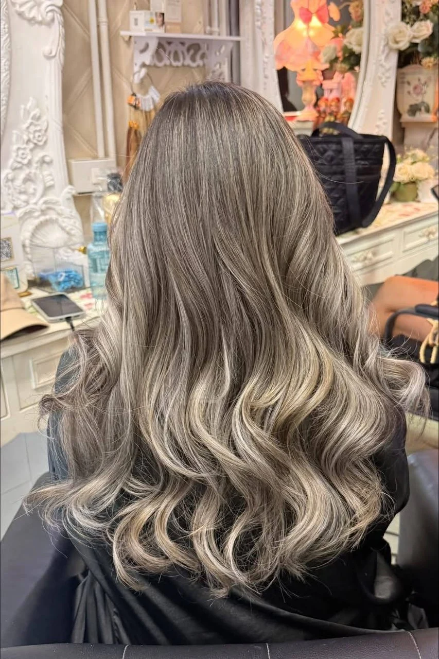 Ash Grey Balayage for Grey Hair Blending — Oilly Hair Salon Bangkok