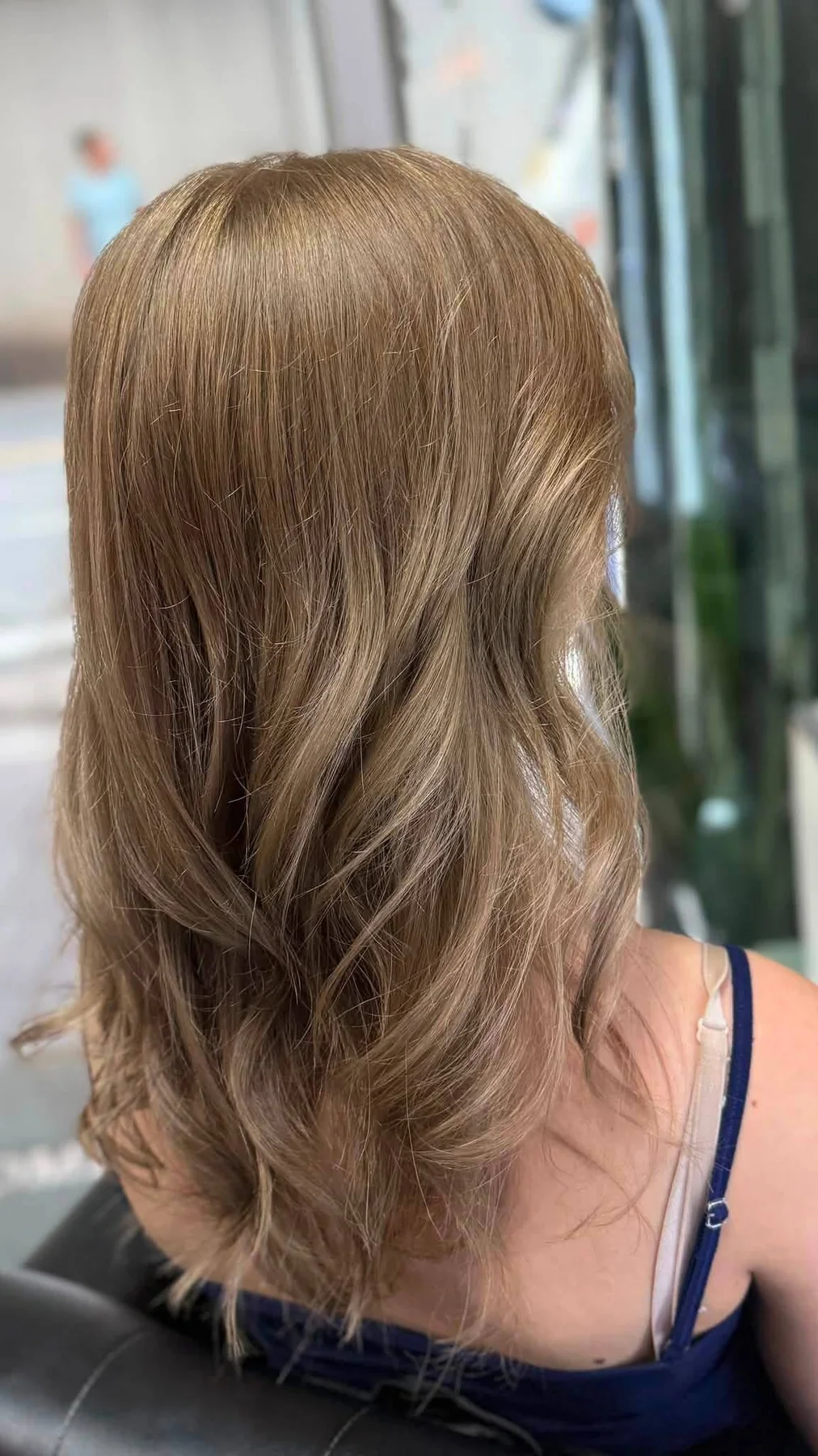 No-bleach color blending muted chocolate blonde after result at Oilly Hair Salon Bangkok