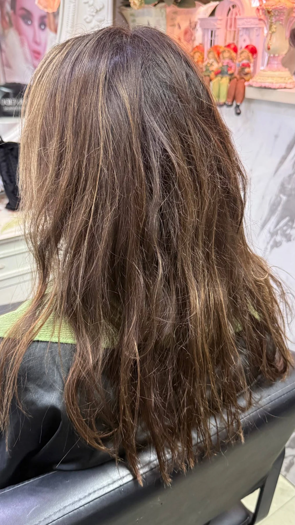 Before photo of fine lightweight hair with older warm highlights in Bangkok